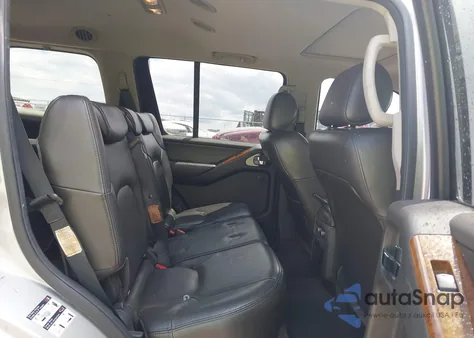 2005 Nissan Pathfinder Le from USA, damaged, VIN 5N1AR18U65C790851